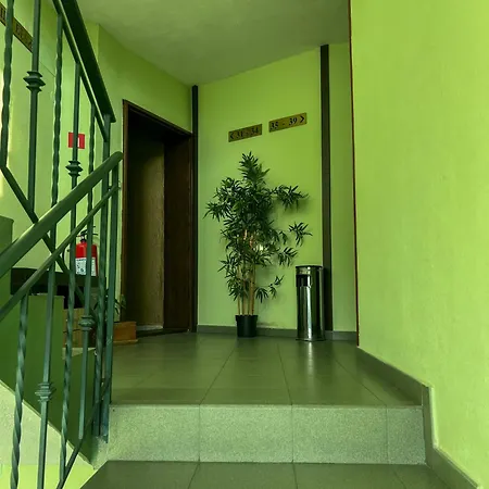 Alpha Family فندق