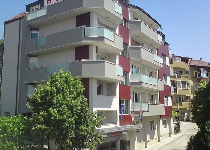 Hotel Alpha Family 2*